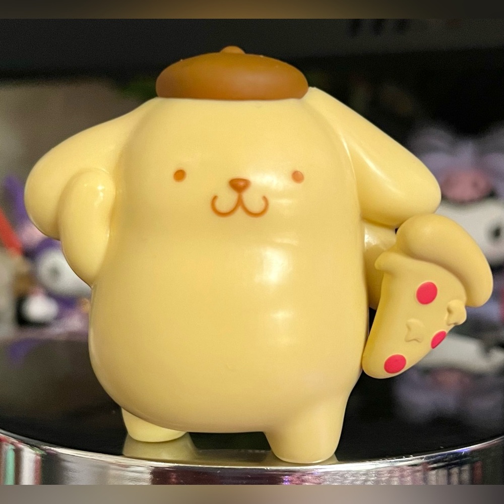 Sanrio Pompompurin w Pizza Figure Series 1 Sweet & Salty Blind Bag